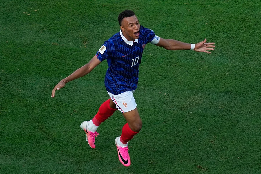Mbappé se rapproche du record de Messi.