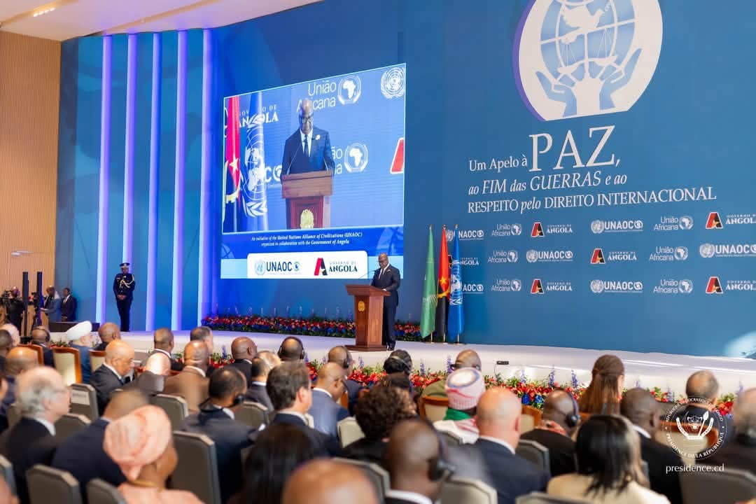 À Luanda, Félix Tshisekedi porte la voix de la RDC en faveur d&rsquo;une paix fondée sur des actes