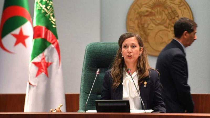 Algérie : Khalida Boufedeche devient la première femme élue à la tête du Parlement