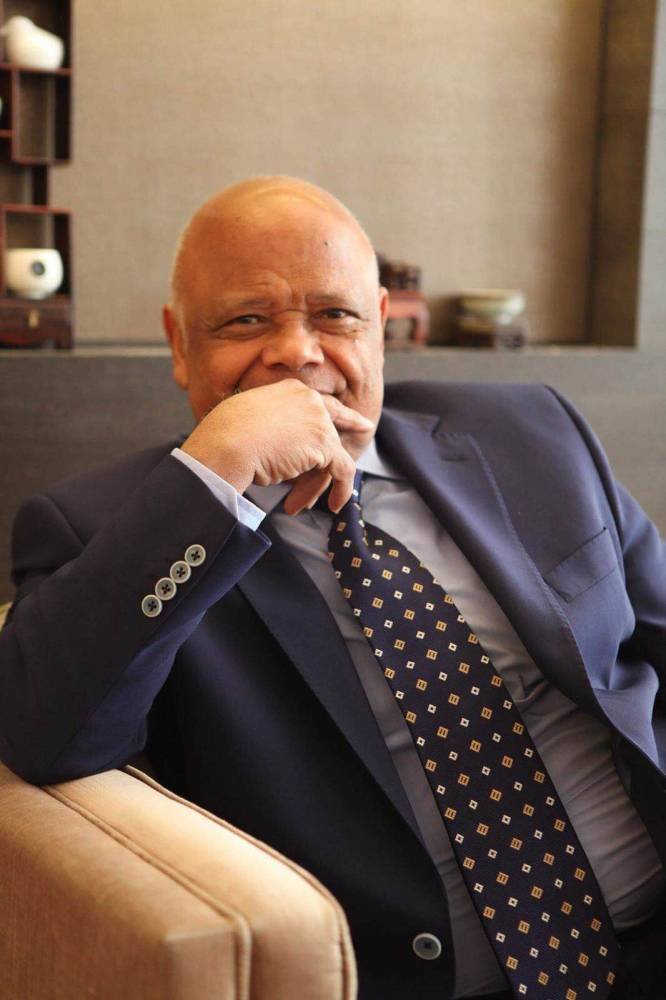 Raphaël Katebe Katoto salue l&rsquo;action de Félix Tshisekedi et dénonce les « manipulateurs »