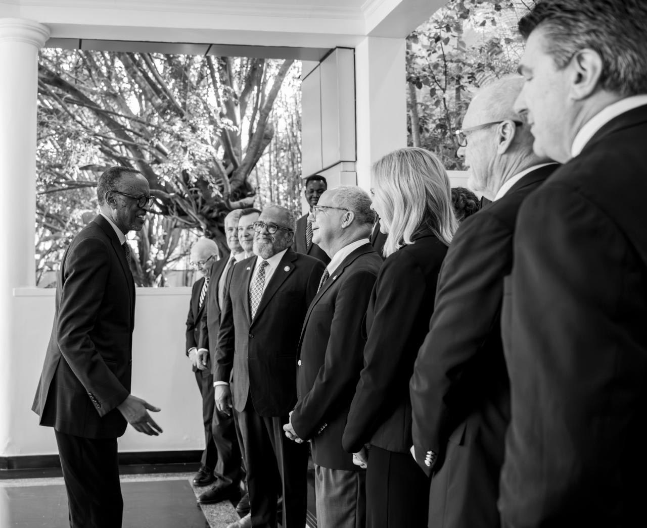 Paul Kagame reçoit une délégation bipartisane du Congrès américain à Kigali