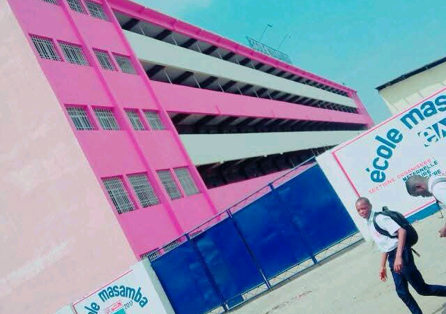 Kinshasa : l’École Masamba vendue, 60 ans d’histoire effacés et le personnel impayé