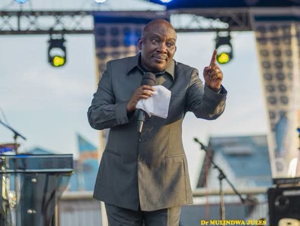 RDC : une ancienne prédication du prophète Jules Mulindwa refait surface et suscite la controverse autour de Jésus de Nazareth