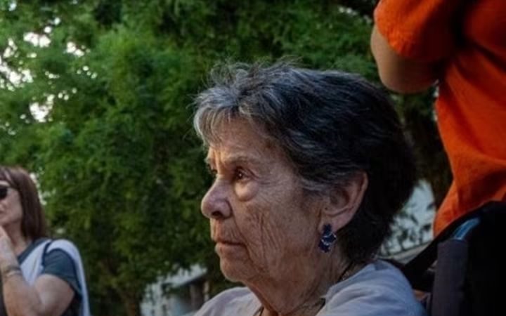 Espagne : expulsée de son logement à Madrid, une octogénaire de 87 ans va pouvoir rentrer chez elle