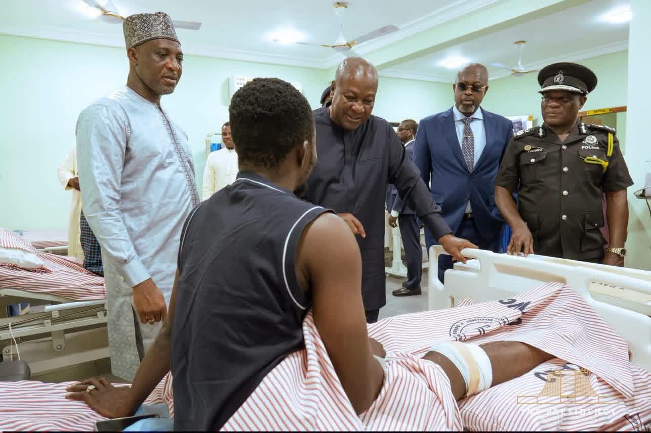 Ghana : John Mahama investit dans la santé et le logement des policiers