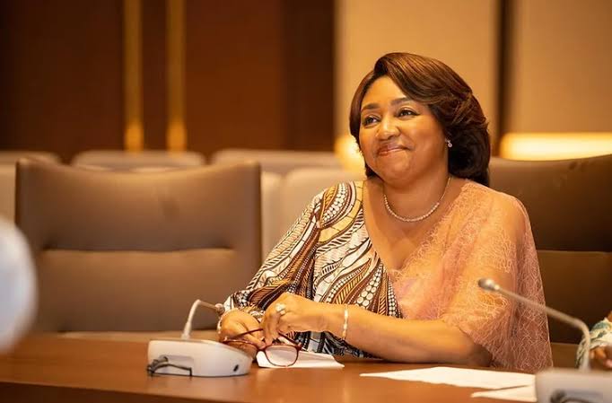 RDC–BELGIQUE : DENISE NYAKERU TSHISEKEDI CONTESTE LES ACCUSATIONS, LA CHRONOLOGIE DES ÉVÉNEMENTS ALIMENTE LE DÉBAT POLITIQUE
