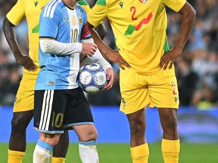 Argentine-Bénin : derrière la fête de Messi, la polémique sur le traitement réservé aux Guépards